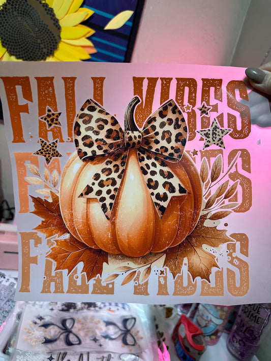 Fall vibes with leopard pumkin transfer